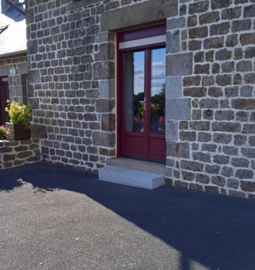 Pontmain Chambre Privee Proche De Fougeres Exterior foto